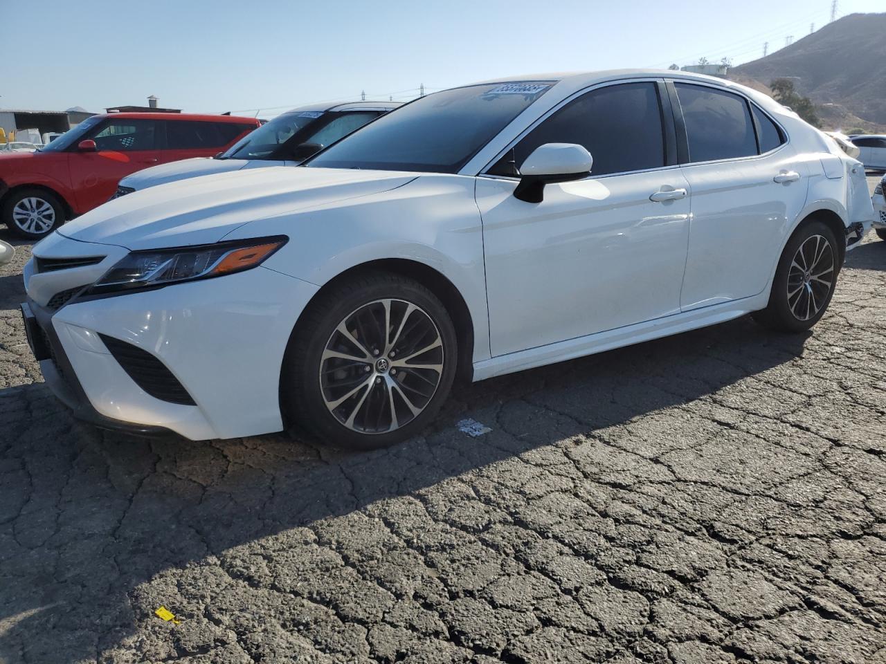 2018 TOYOTA CAMRY