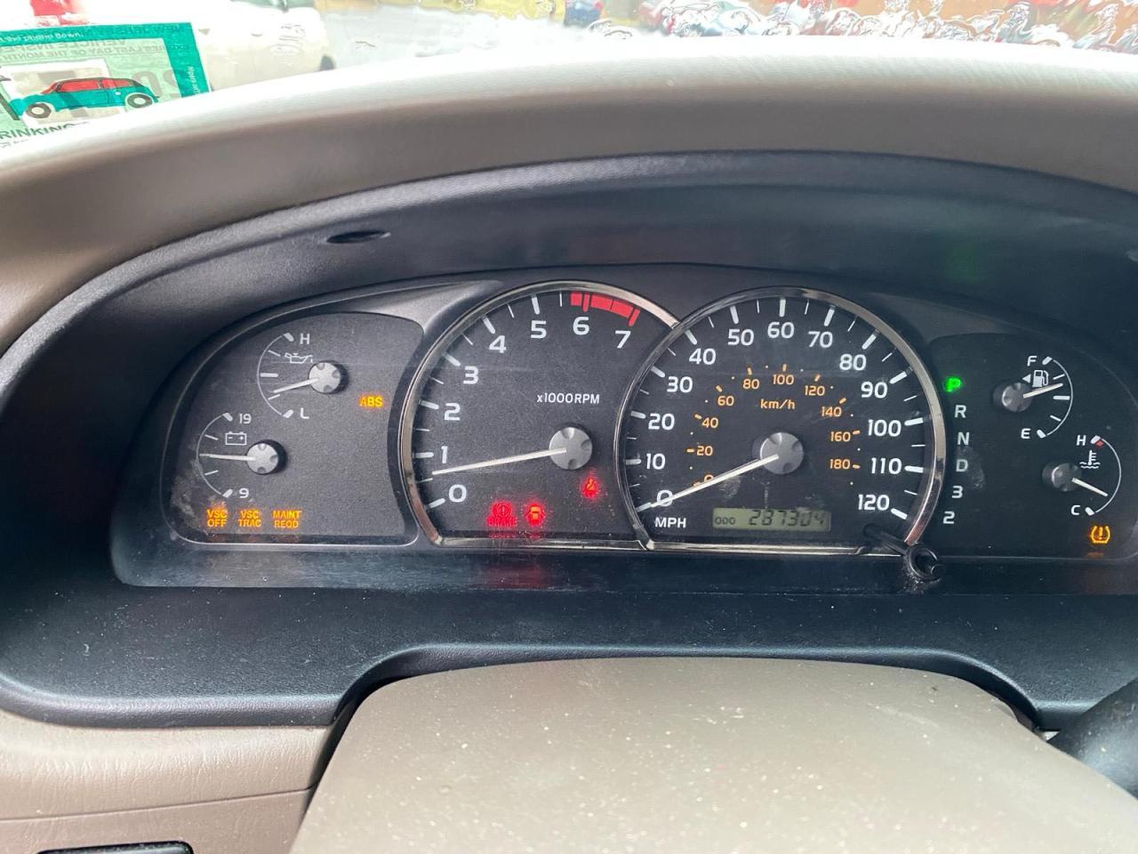 2005 TOYOTA Sequoia
