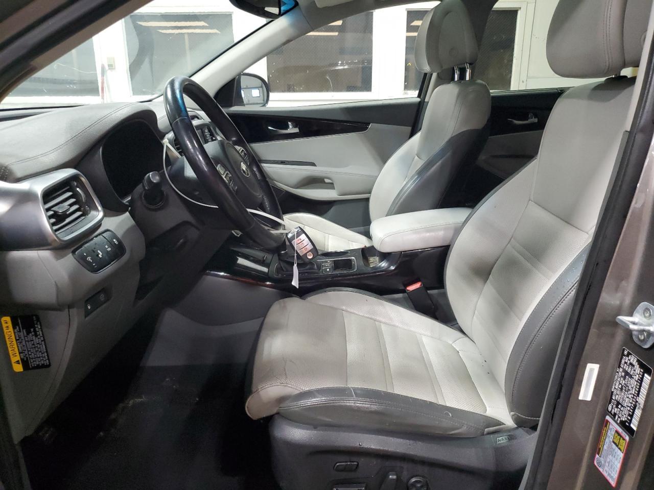 2016 KIA SORENTO