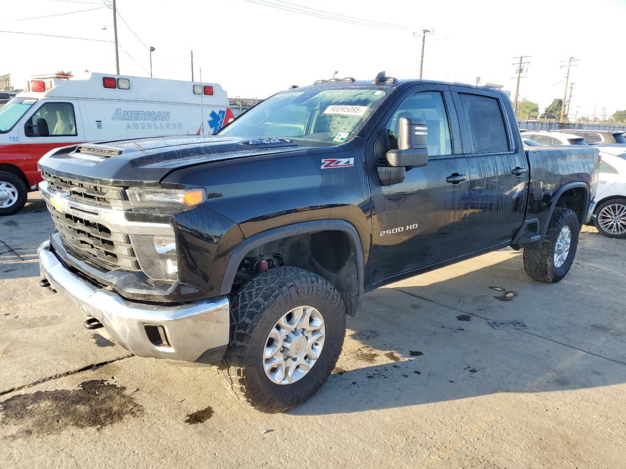 2024 CHEVROLET Silverado