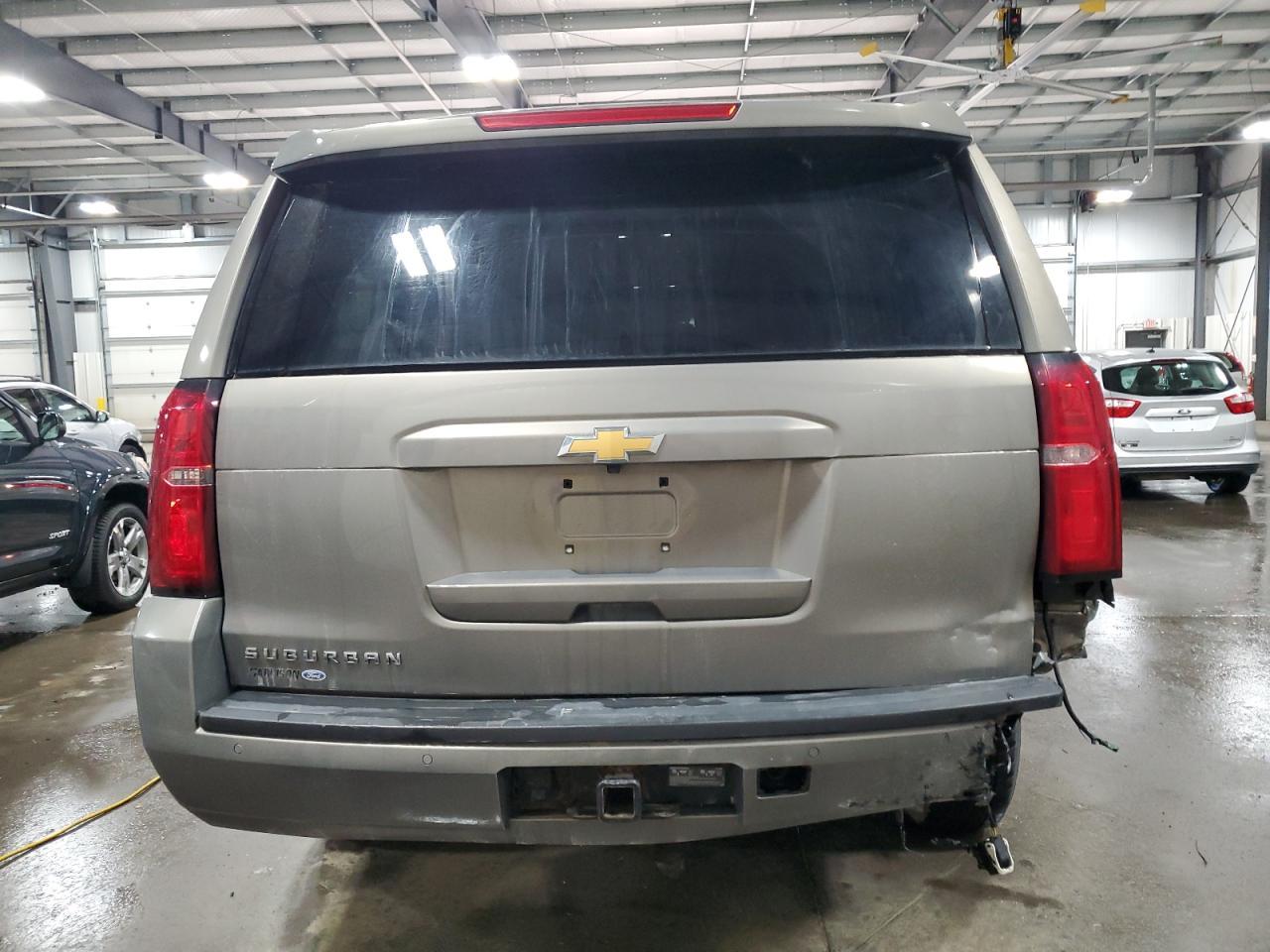 2018 CHEVROLET Suburban
