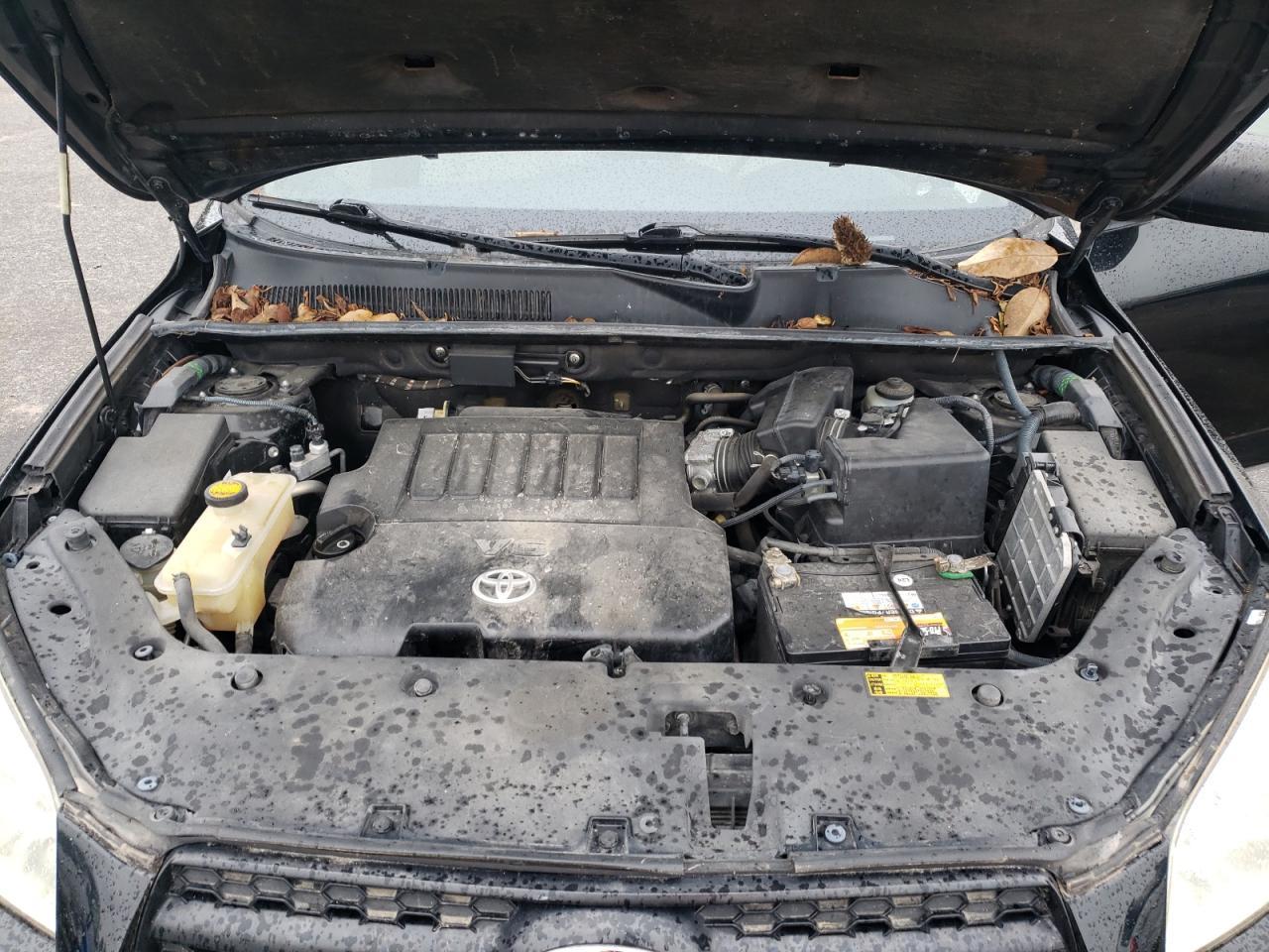 2011 TOYOTA RAV4