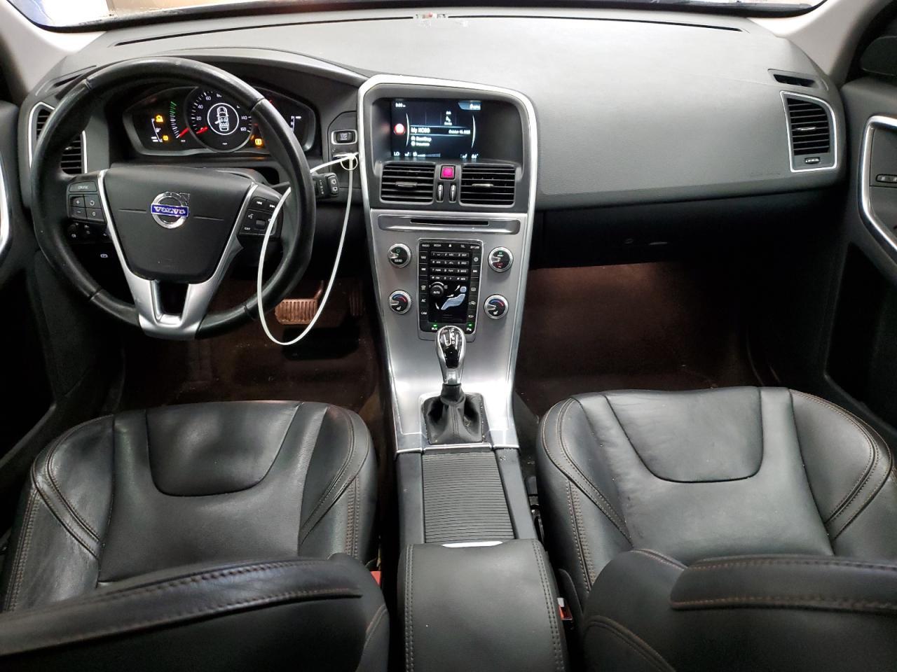 2017 VOLVO XC60