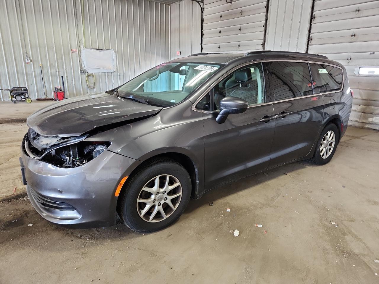 2020 CHRYSLER Voyager