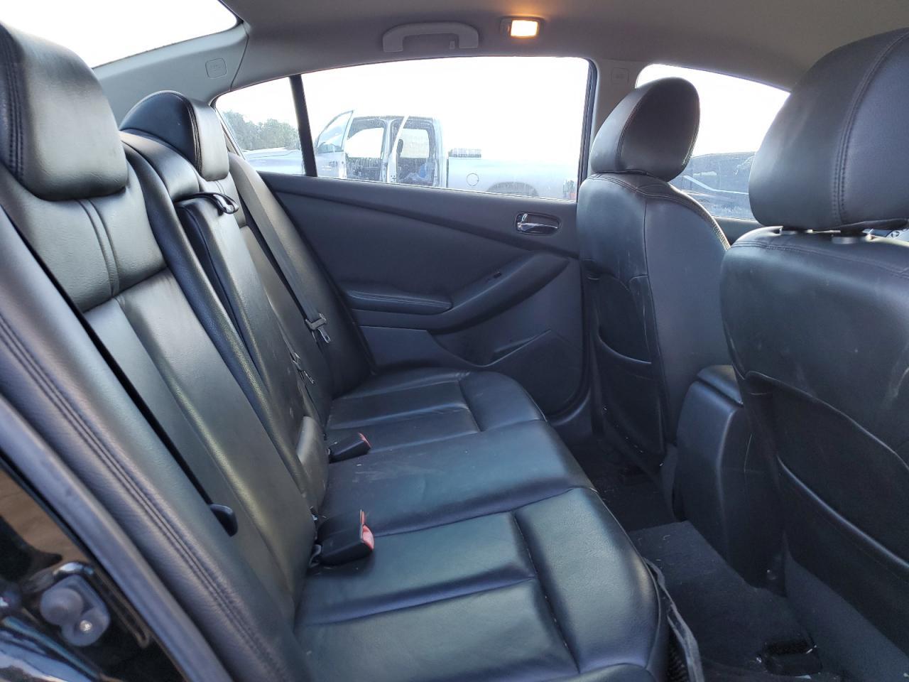 2010 NISSAN ALTIMA