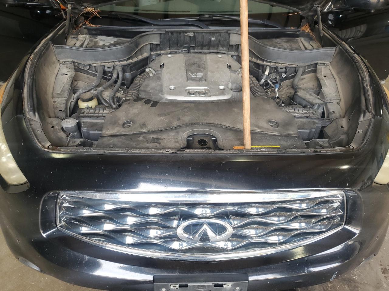 2011 INFINITI FX35