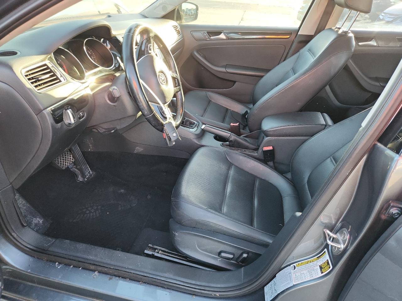 2017 VOLKSWAGEN JETTA