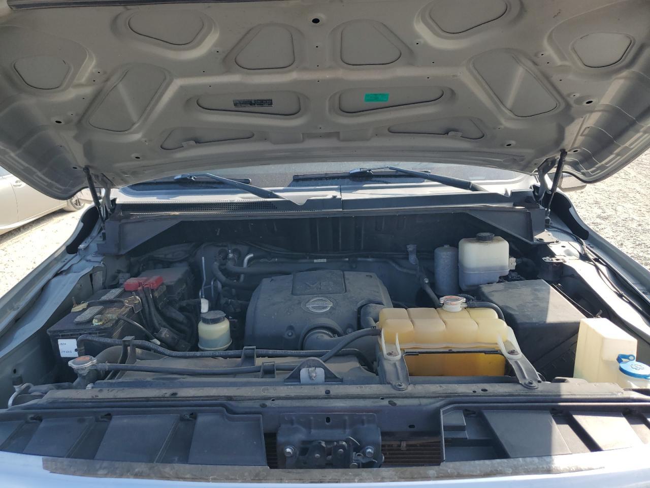 2013 NISSAN Nv