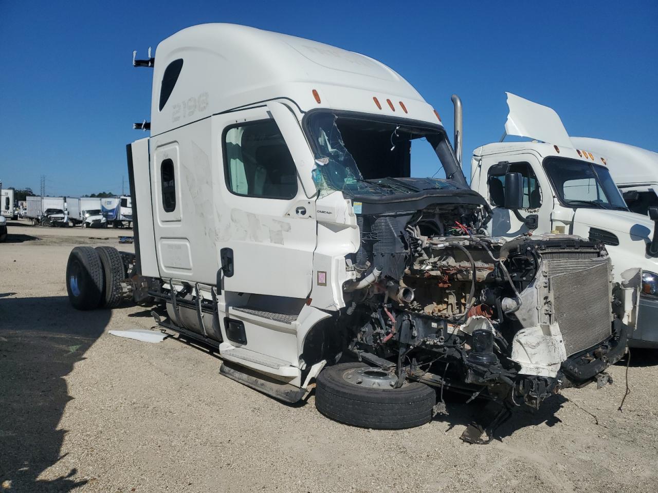 2022 FREIGHTLINER CASCADIA 126