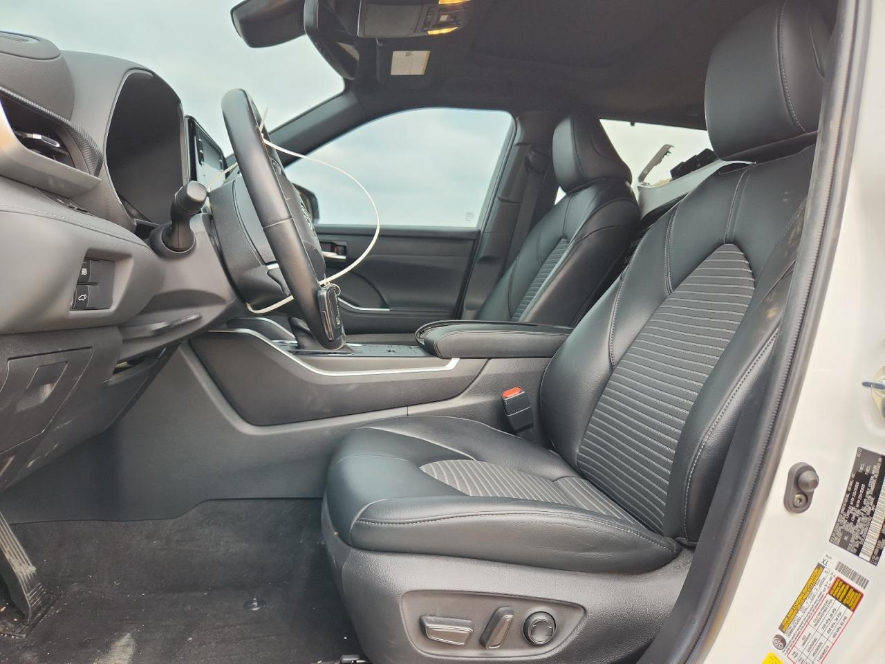 2022 TOYOTA HIGHLANDER