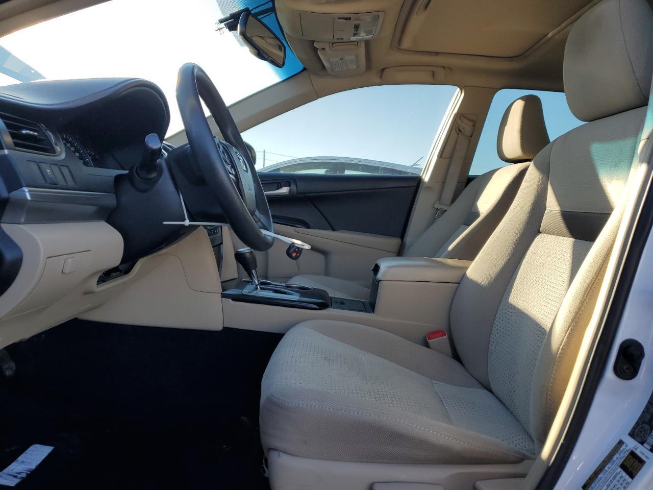 2014 TOYOTA CAMRY