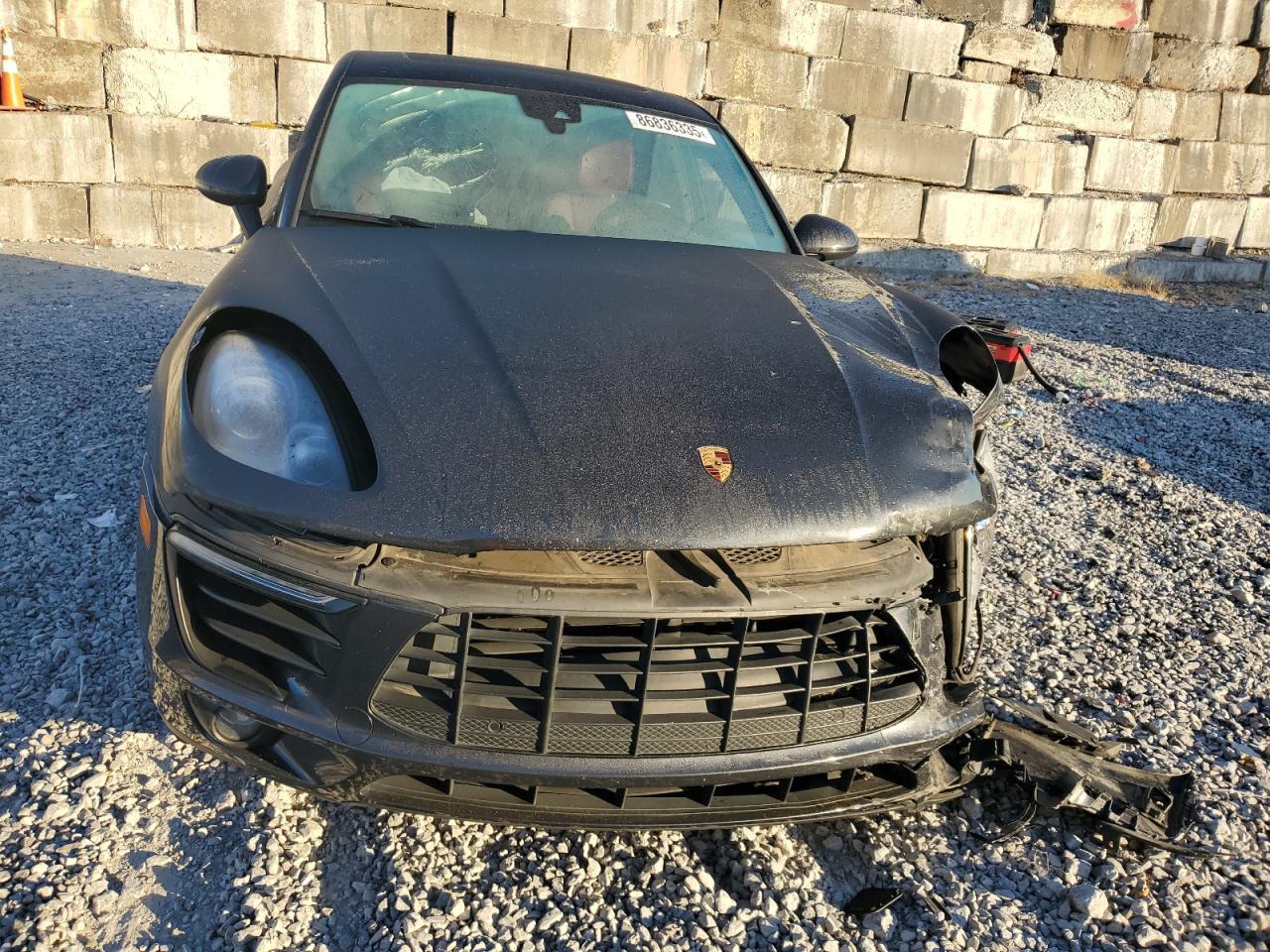 2017 PORSCHE Macan