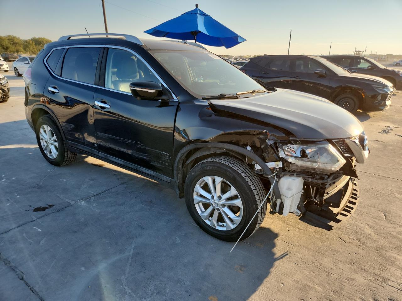 2015 NISSAN ROGUE