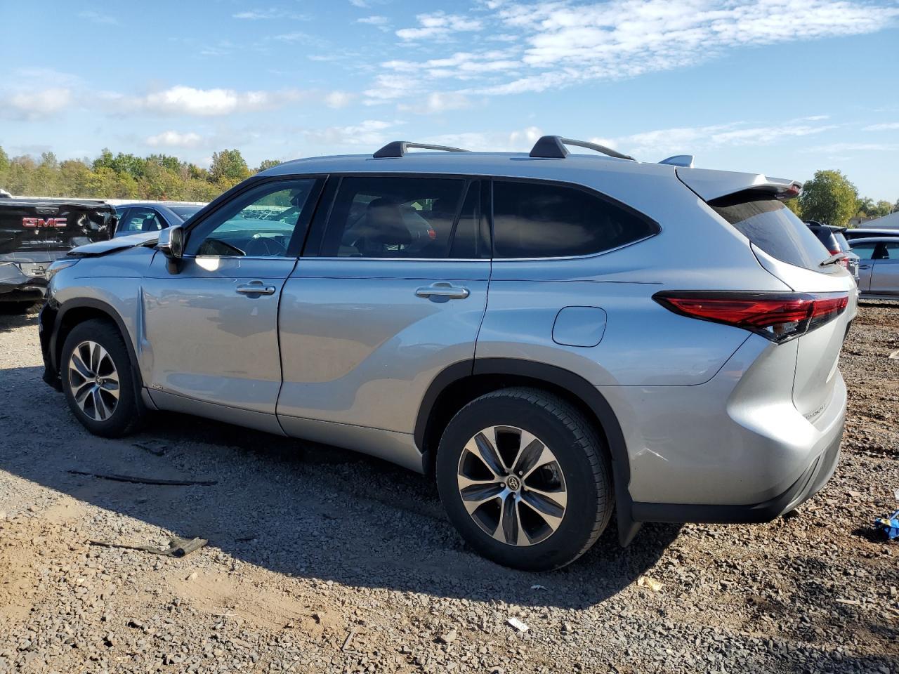 2022 TOYOTA HIGHLANDER
