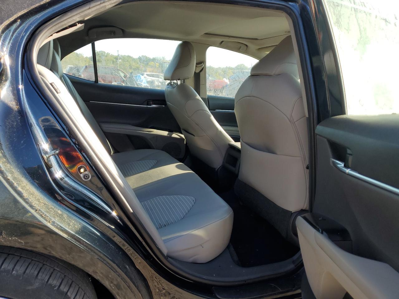 2019 TOYOTA CAMRY