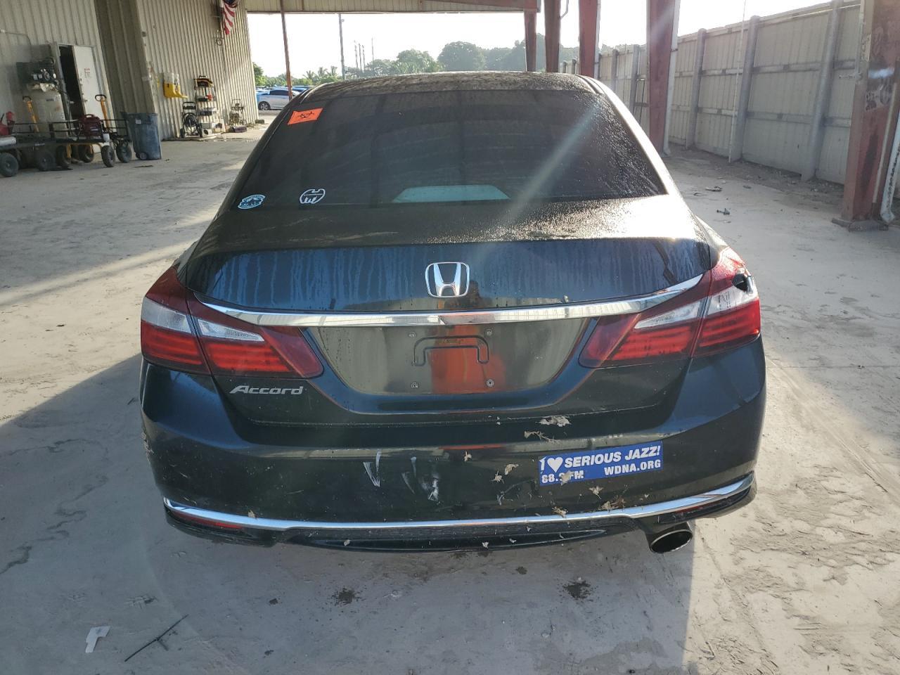 2017 HONDA ACCORD