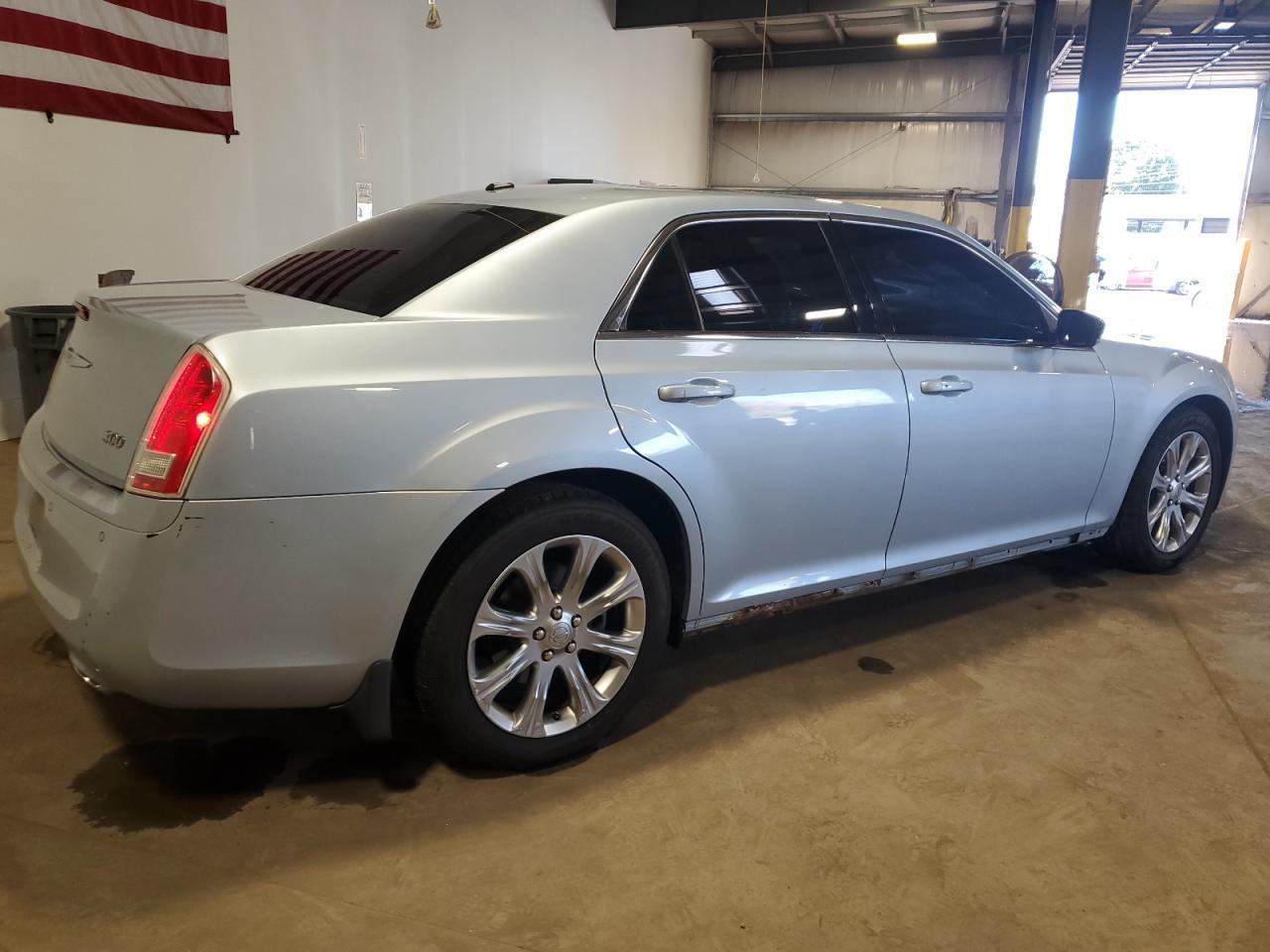 2013 CHRYSLER 300