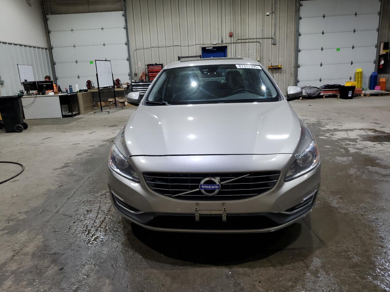 2014 VOLVO S60