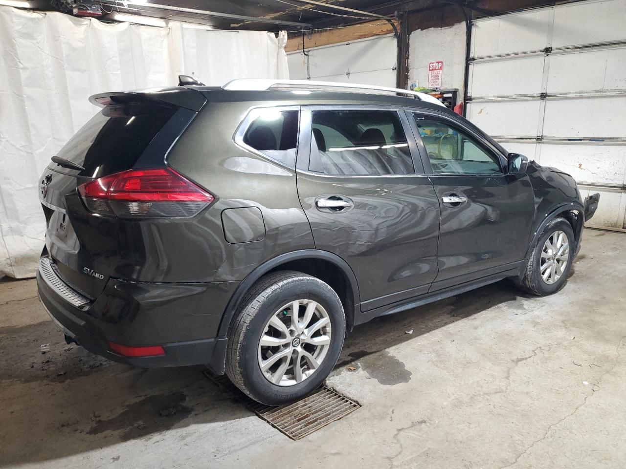 2017 NISSAN ROGUE