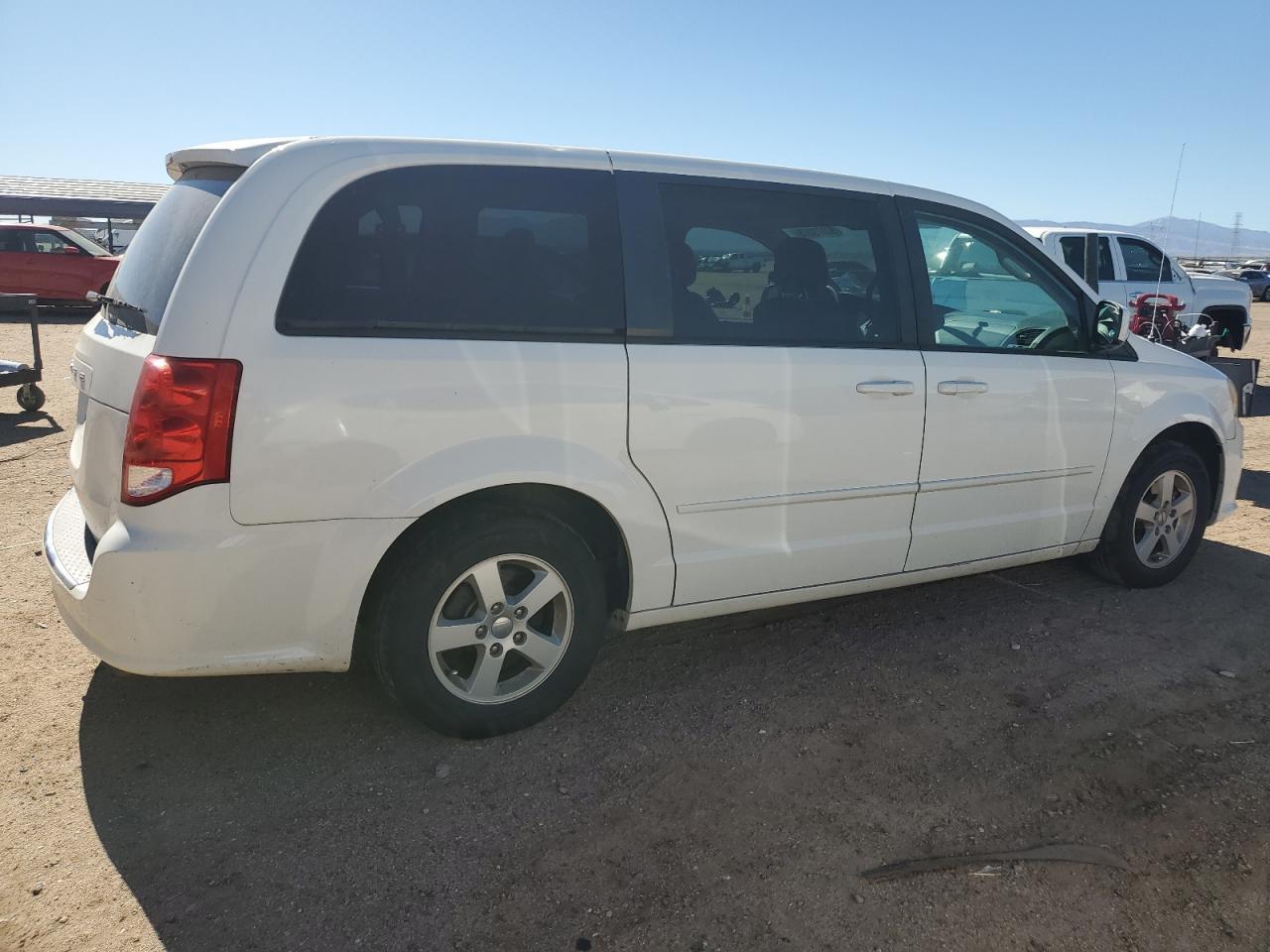 2011 DODGE GRAND CARAVAN