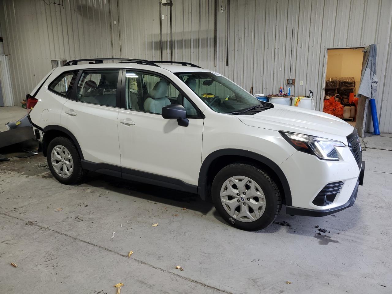 2024 SUBARU FORESTER
