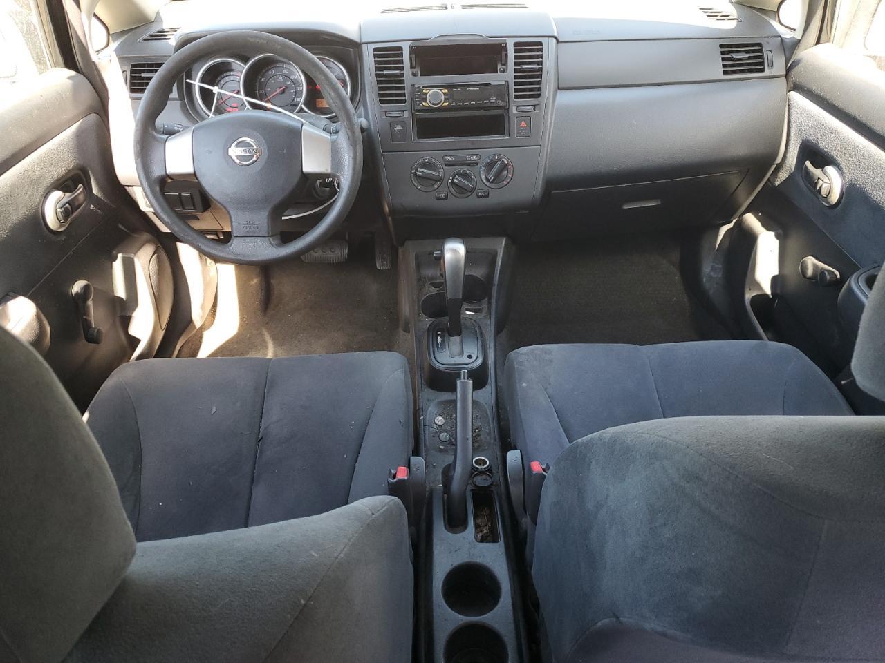 2011 NISSAN VERSA