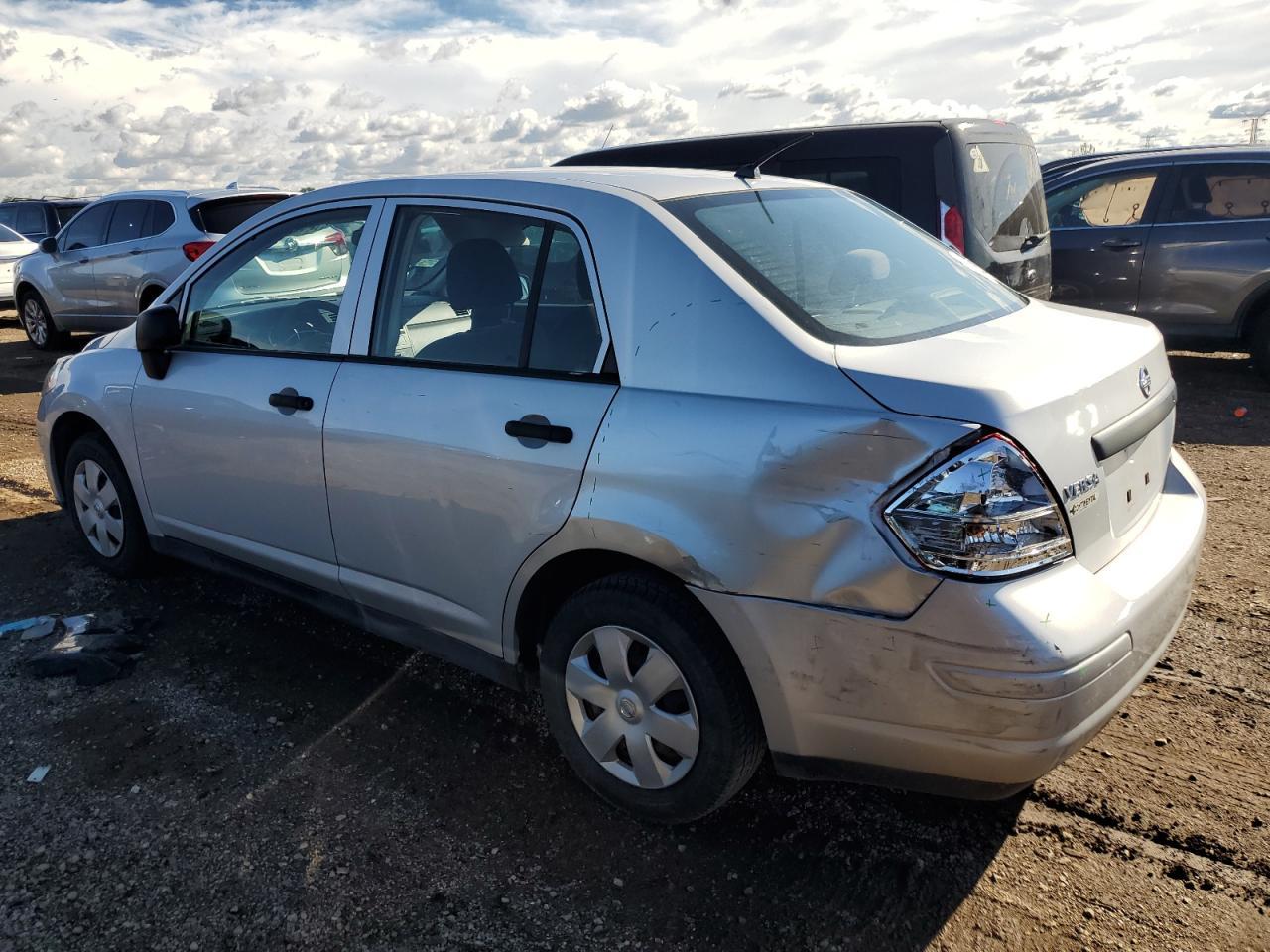 2009 NISSAN VERSA