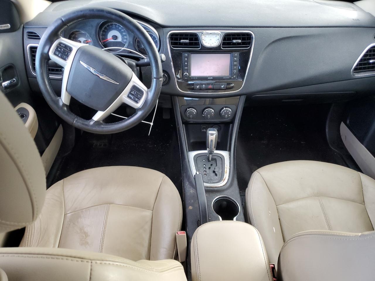 2011 CHRYSLER 200