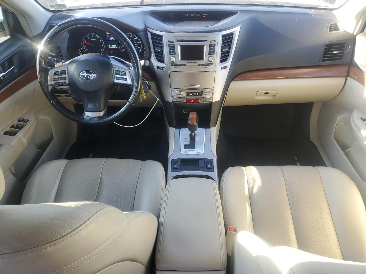 2013 SUBARU Outback