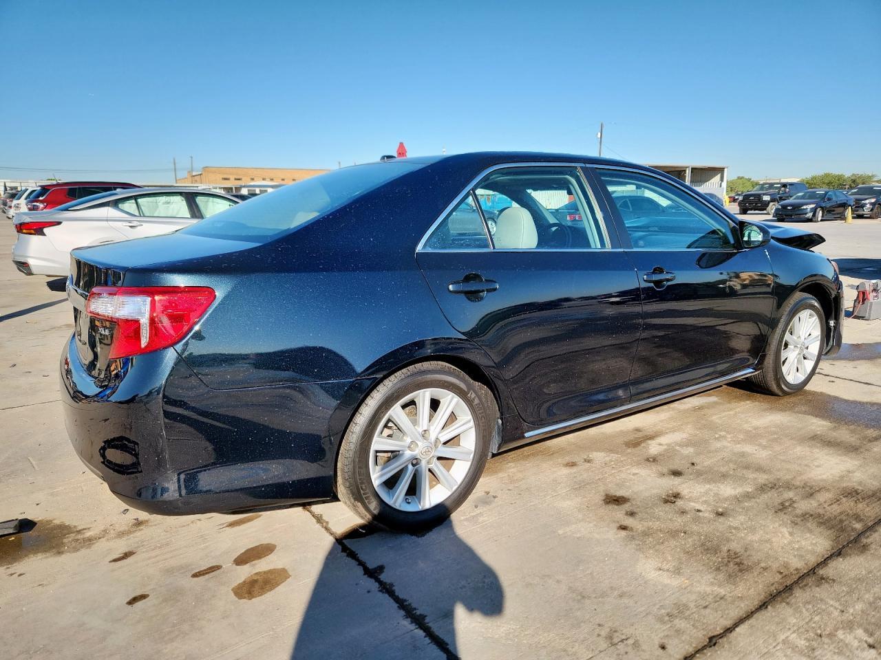 2012 TOYOTA CAMRY