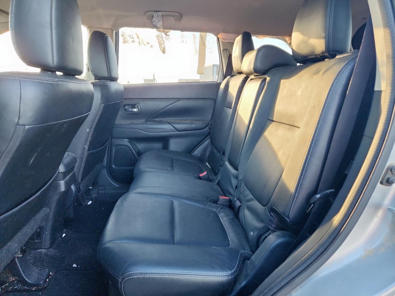 2018 MITSUBISHI outlander