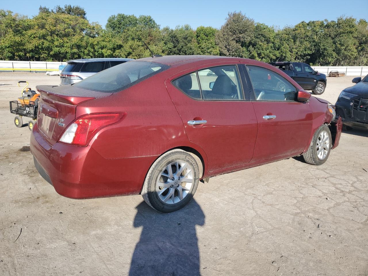 2018 NISSAN VERSA