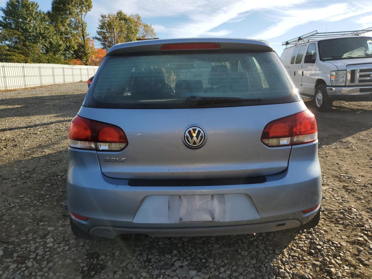 2011 VOLKSWAGEN GOLF