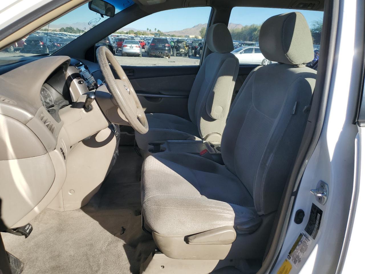 2006 TOYOTA SIENNA