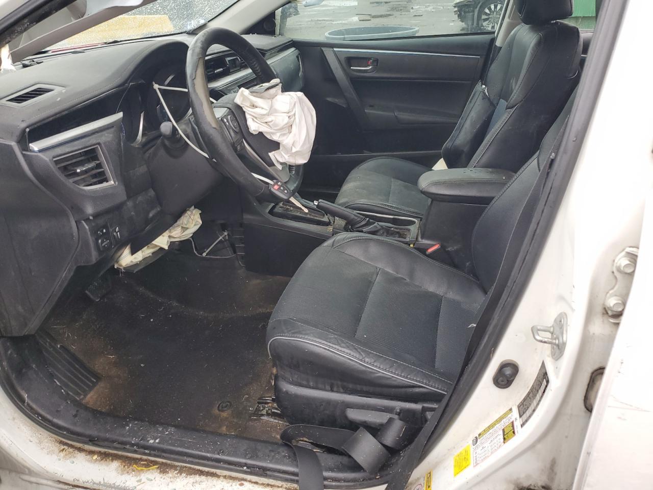 2015 TOYOTA COROLLA
