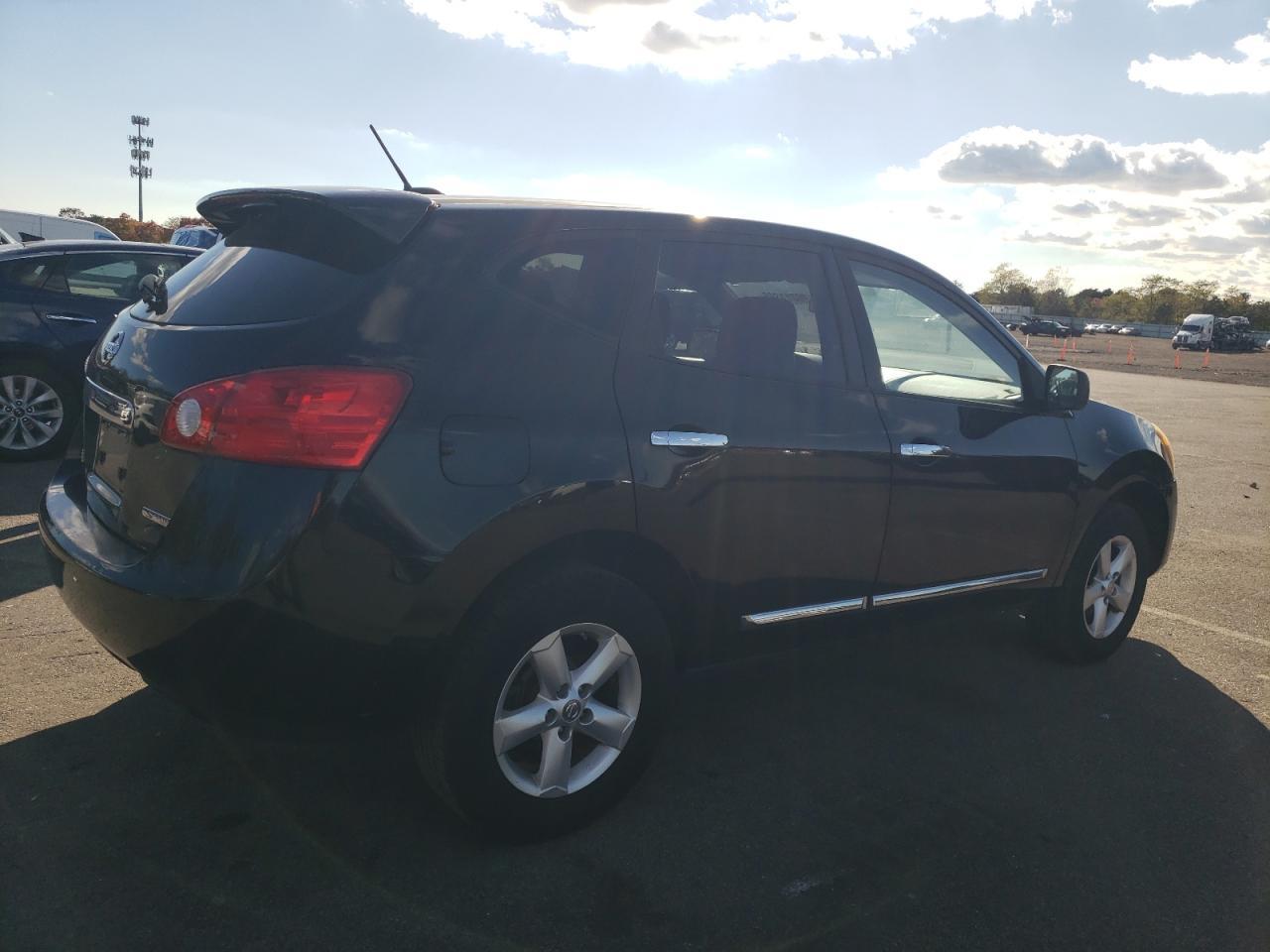2013 NISSAN ROGUE