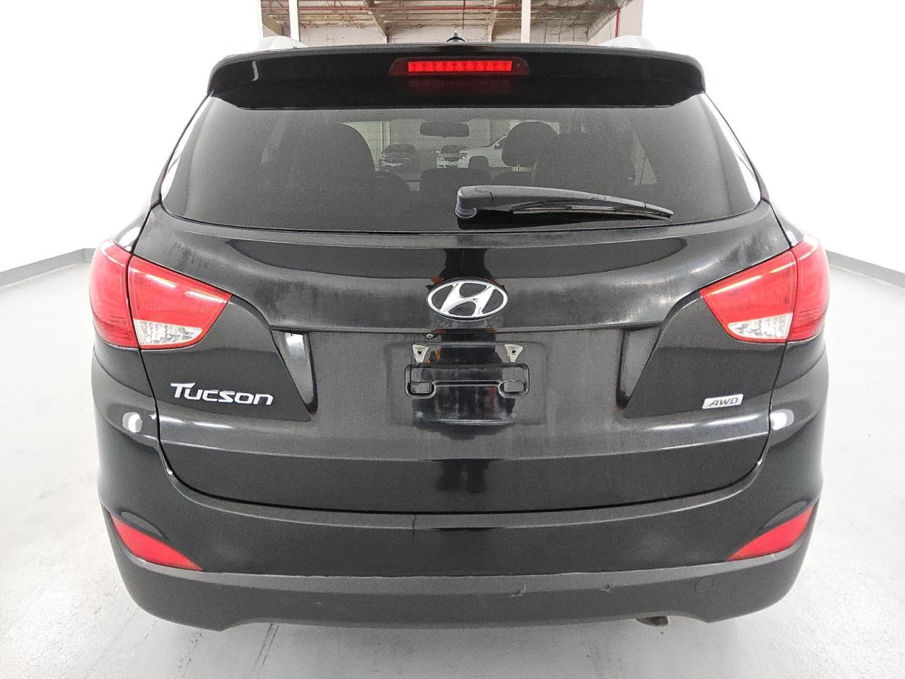 2015 HYUNDAI TUCSON