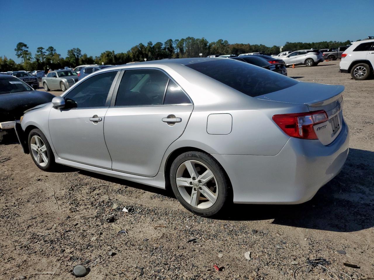2013 TOYOTA CAMRY