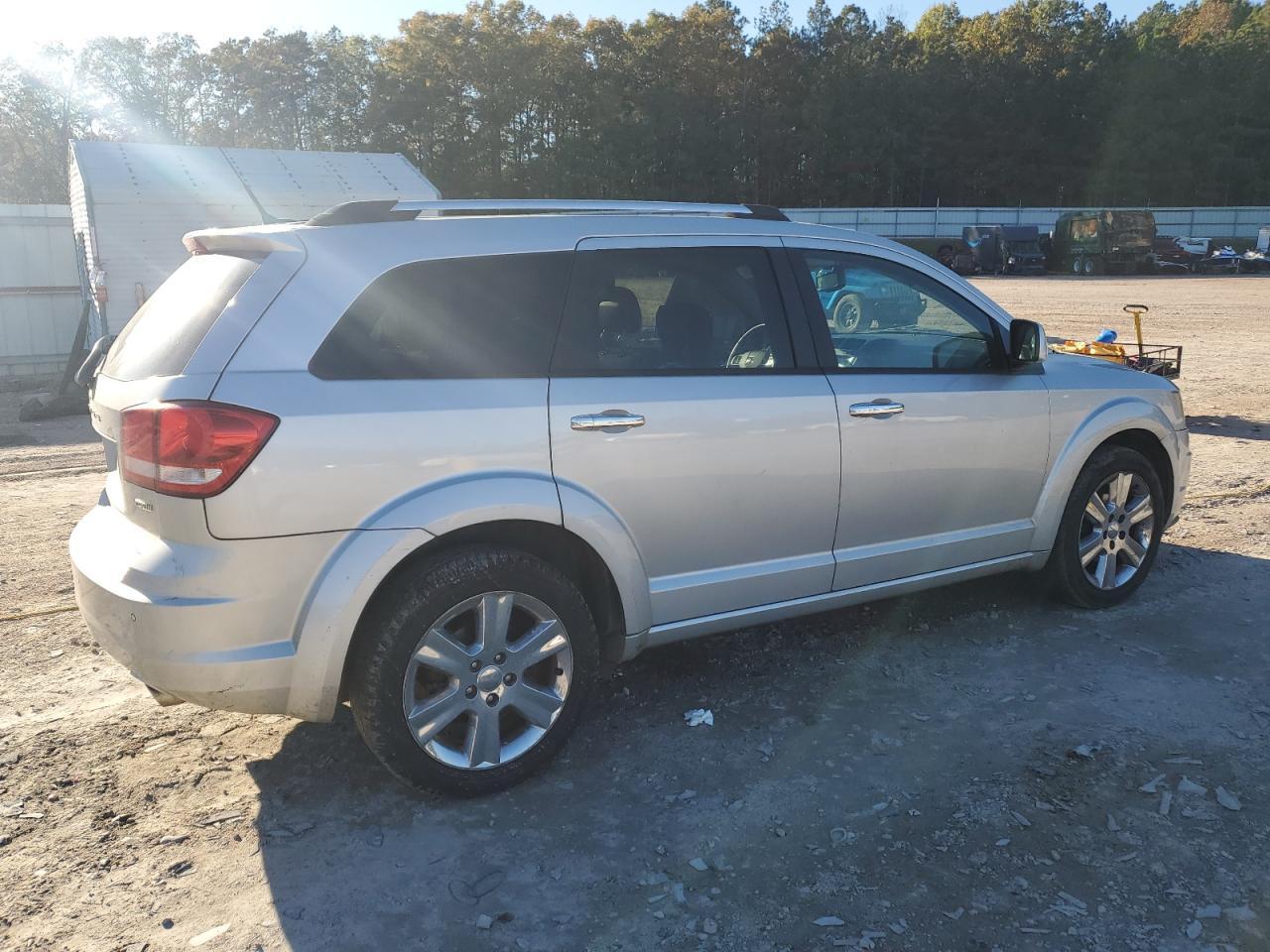 2011 DODGE JOURNEY