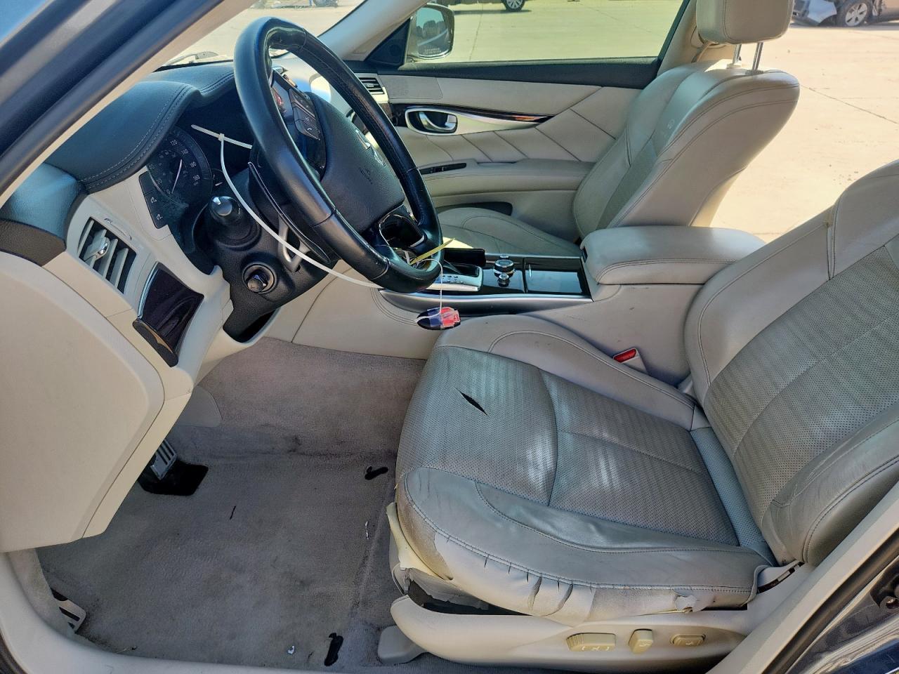 2011 INFINITI M37