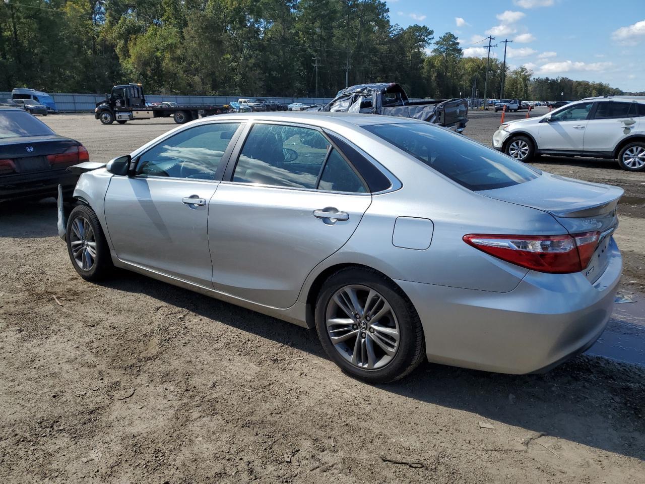 2015 TOYOTA CAMRY