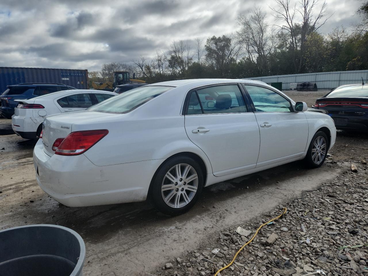 2007 TOYOTA Avalon
