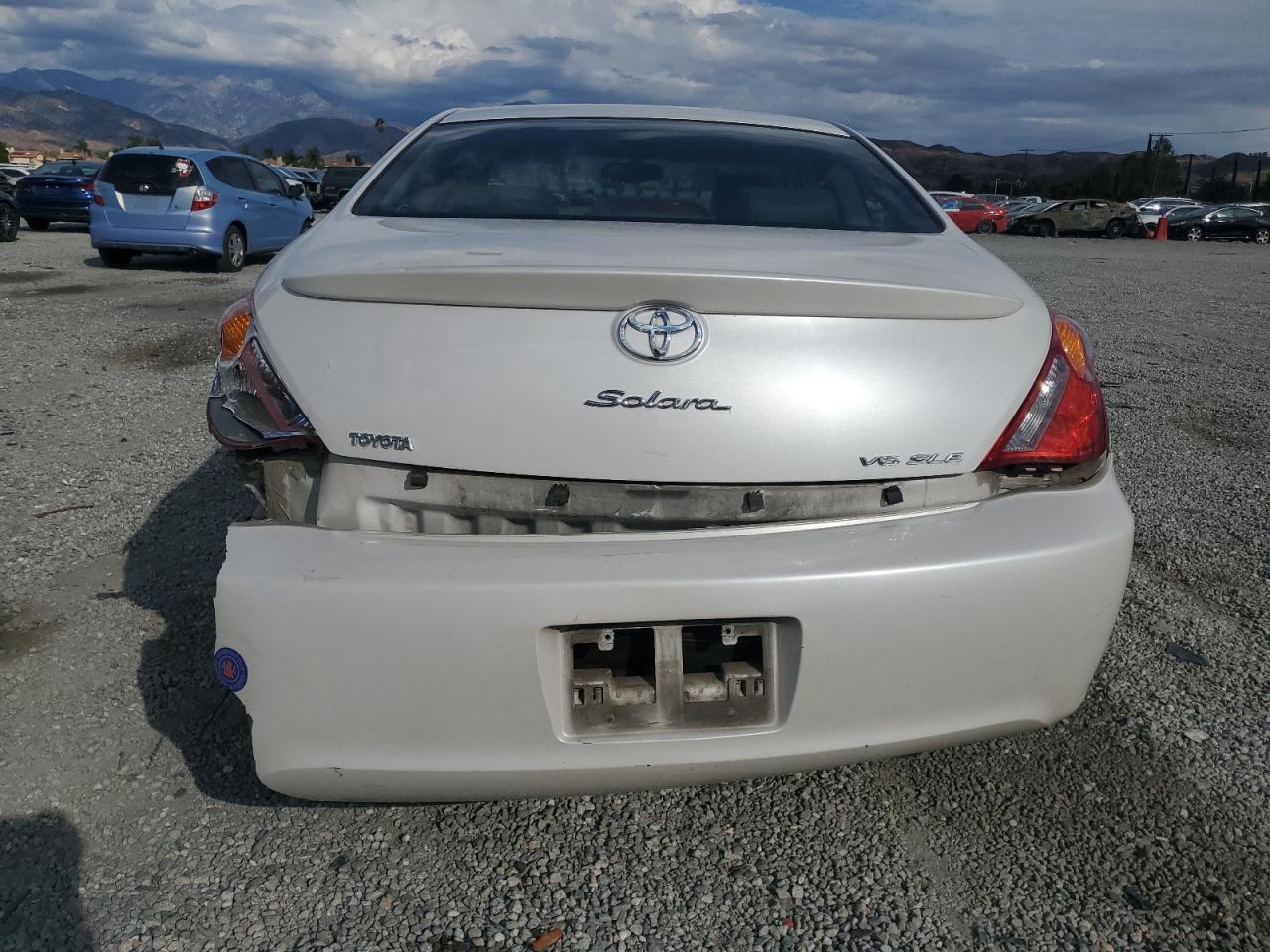 2004 TOYOTA CAMRY