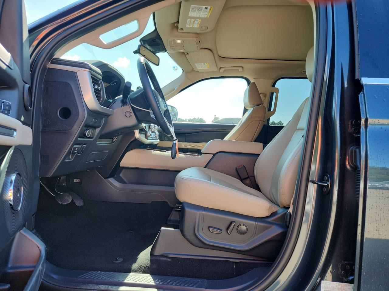 2024 FORD Expedition