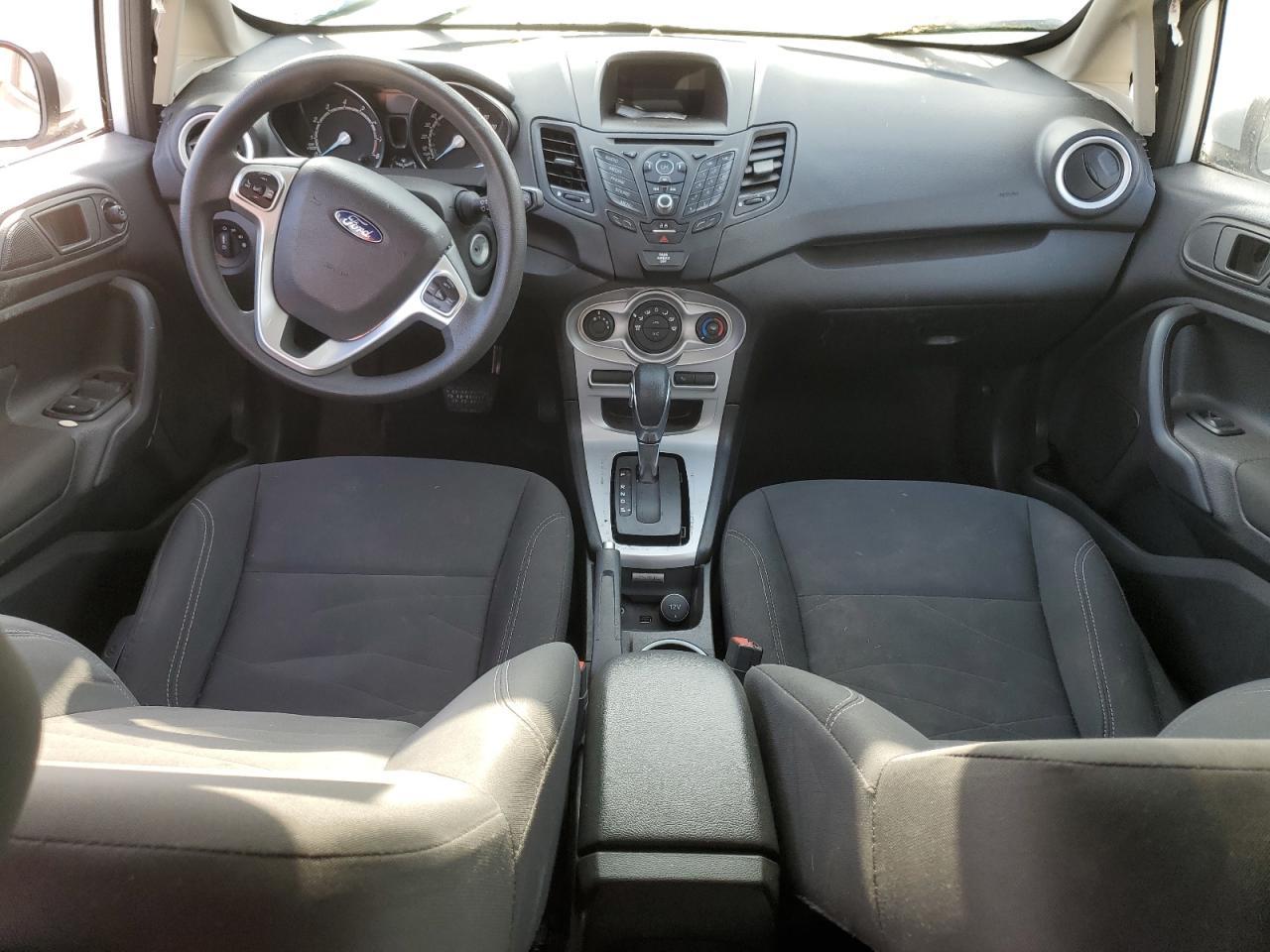 2017 FORD Fiesta