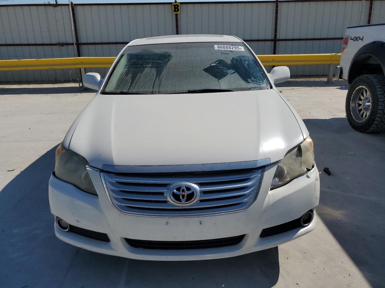 2009 TOYOTA Avalon