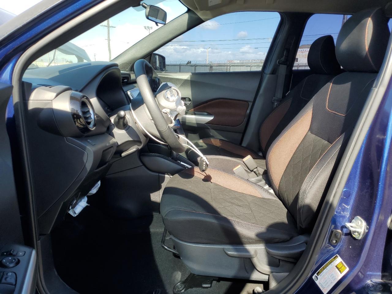 2018 NISSAN KICKS