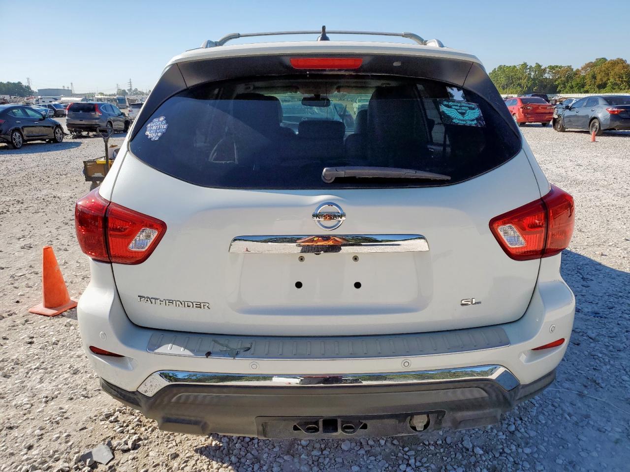 2017 NISSAN PATHFINDER