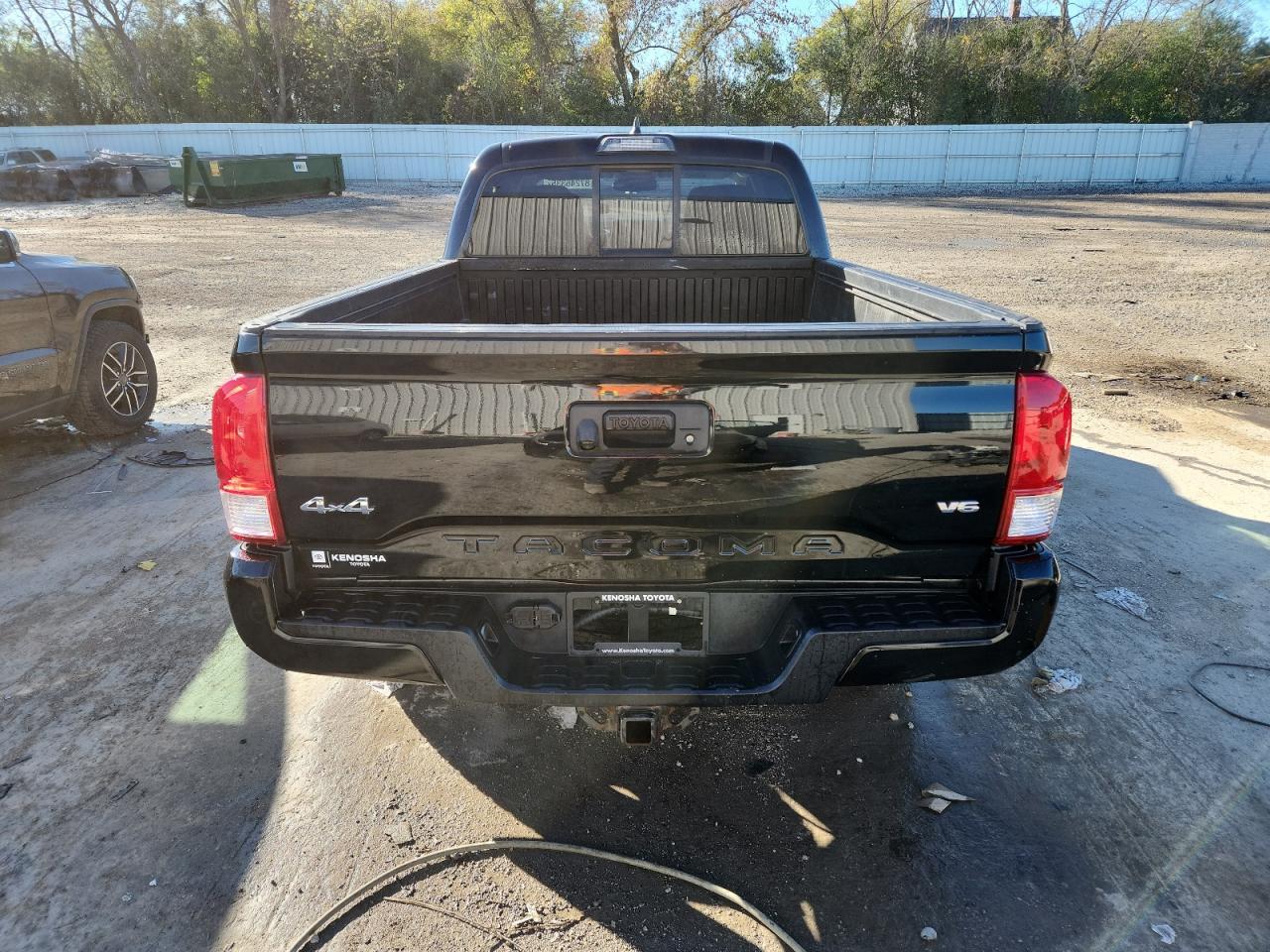 2017 TOYOTA TACOMA