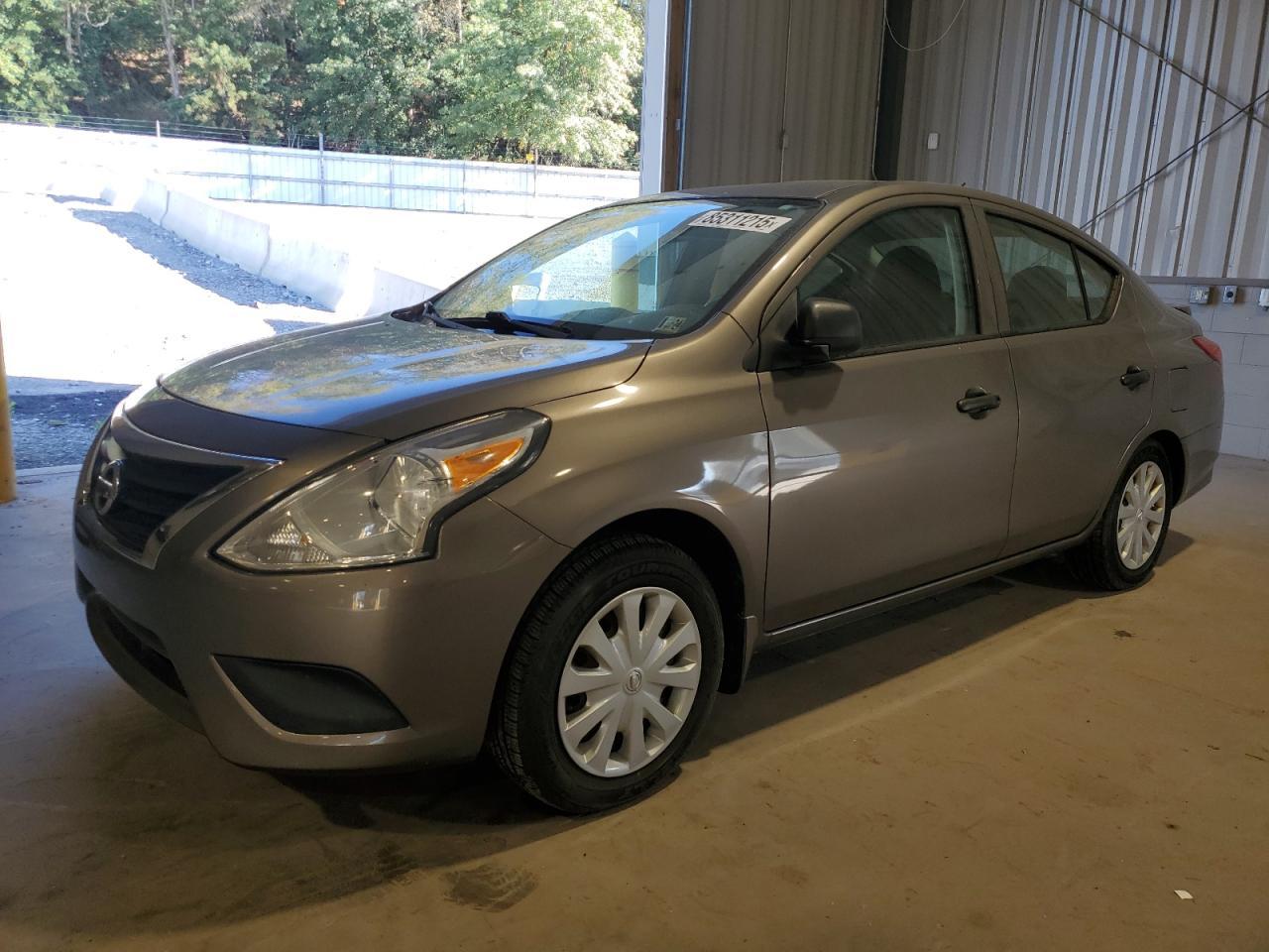 2015 NISSAN VERSA